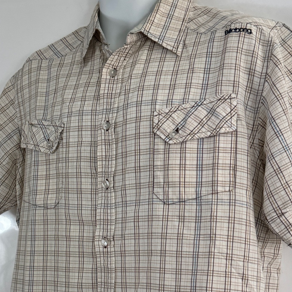 Vintage BILLABONG™️ Men's Sz L Slim Fit Light Brown Plaid Button Down Shirt